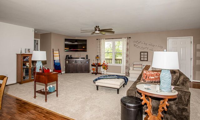1569 Newtown Pike, Georgetown, KY 40324