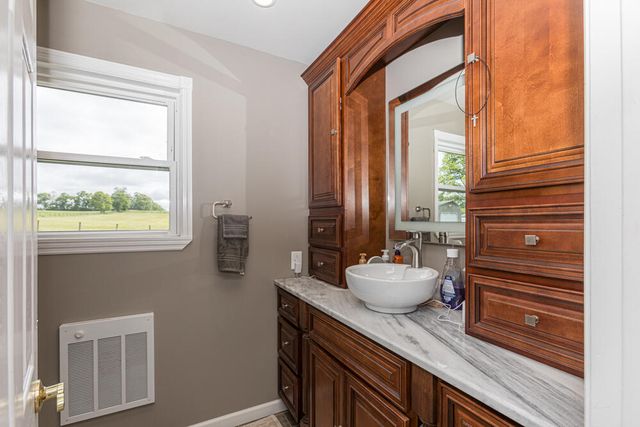1569 Newtown Pike, Georgetown, KY 40324