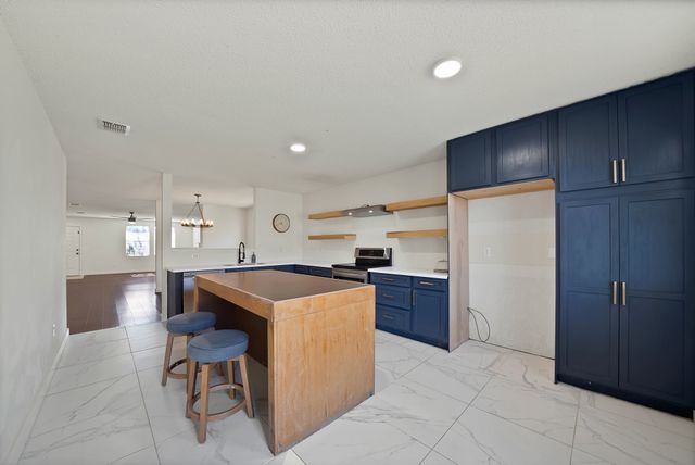 2048 Paducah Lane, Grand Prairie, TX 75052