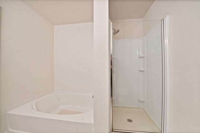 2048 Paducah Lane, Grand Prairie, TX 75052