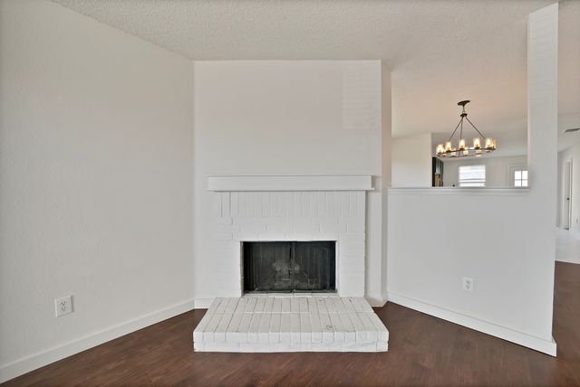 2048 Paducah Lane, Grand Prairie, TX 75052