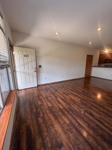 3053 W Drexel AVENUE #103, Franklin, WI 53132