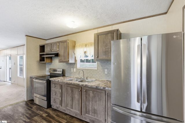 111 Lake Circle Road, Marietta, SC 29661