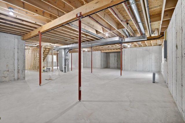 4247 Huntinghorne Drive, Janesville, WI 53546