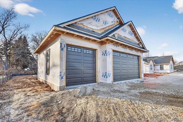 4247 Huntinghorne Drive, Janesville, WI 53546