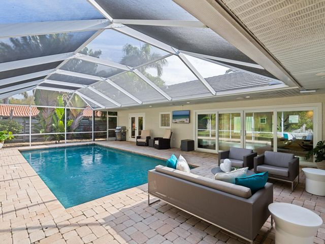 606 OWL WAY, Sarasota, FL 34236