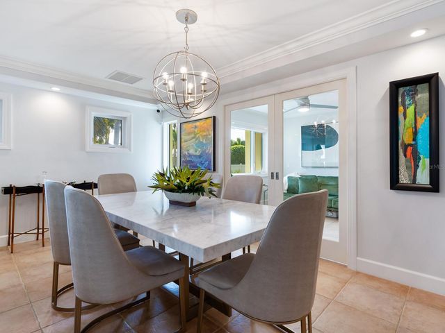 606 OWL WAY, Sarasota, FL 34236