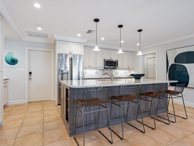 606 OWL WAY, Sarasota, FL 34236