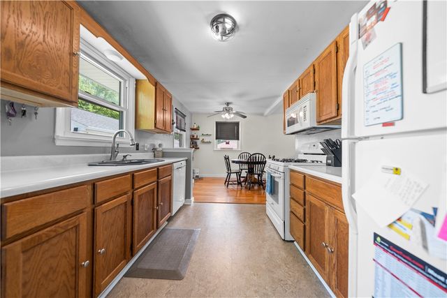 18 Chester Avenue, Chili, NY 14623