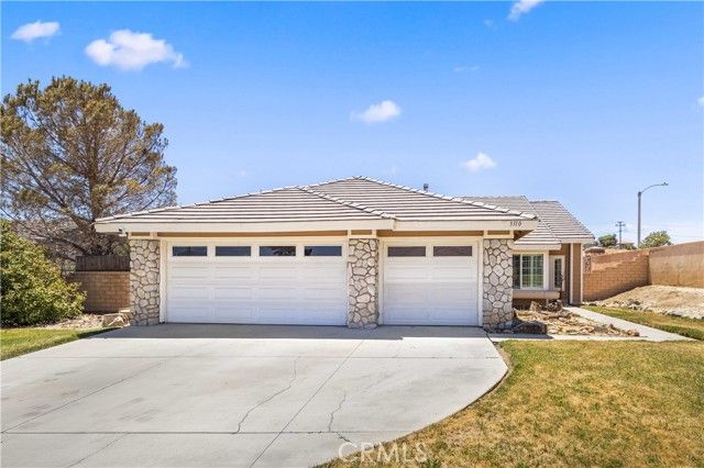 3310 Purple Sage Lane, Palmdale, CA 93550