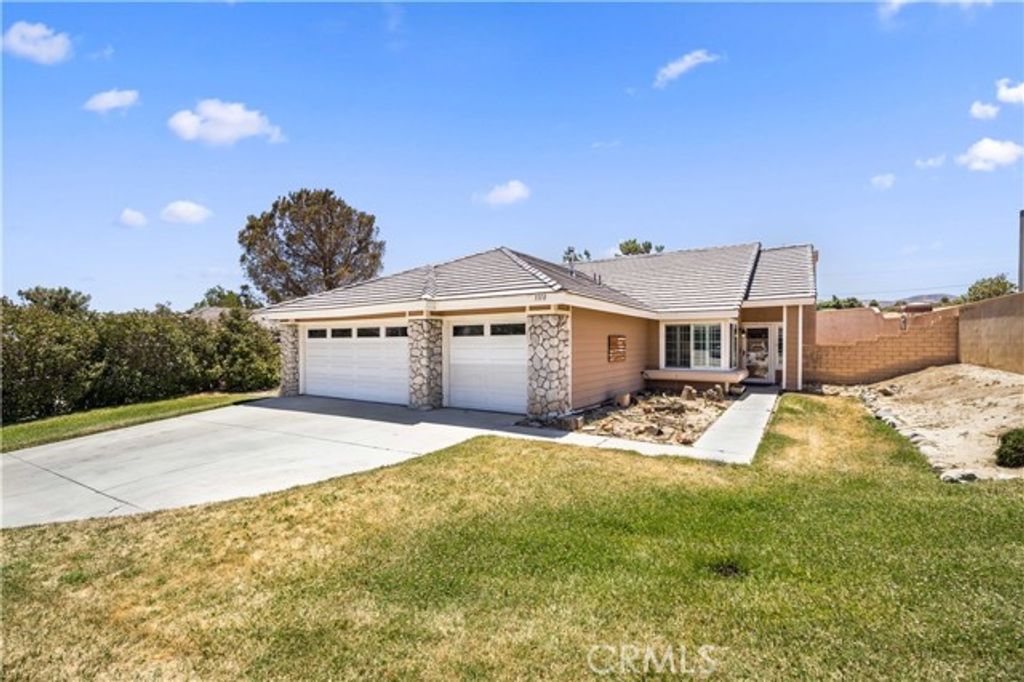 3310 Purple Sage Lane, Palmdale, CA 93550