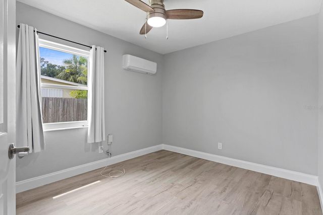 4300 MAPLE STREET NE, St Petersburg, FL 33703