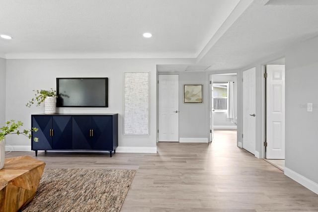 4300 MAPLE STREET NE, St Petersburg, FL 33703