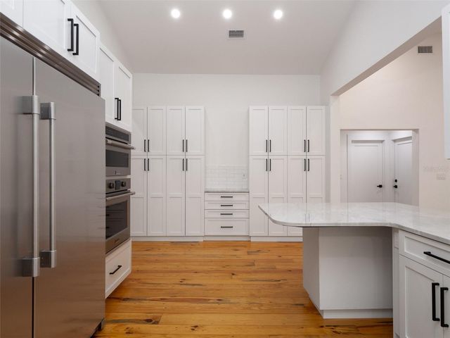 3104 NW 21ST AVENUE, Gainesville, FL 32605