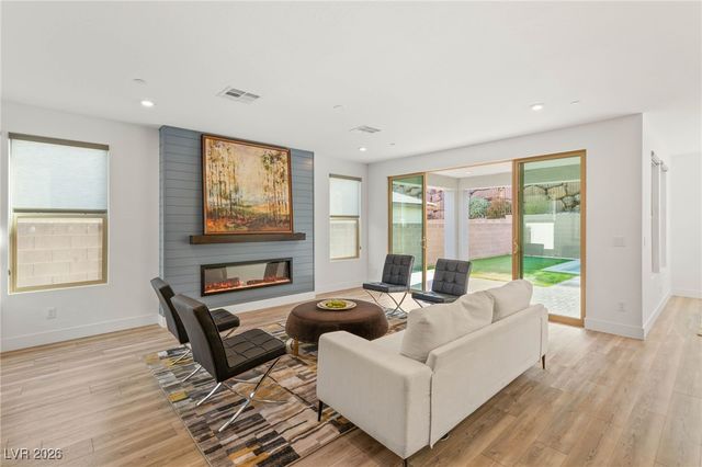 1989 Regal Bluff Drive, Henderson, NV 89052