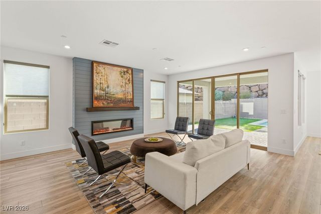 1989 Regal Bluff Drive, Henderson, NV 89052