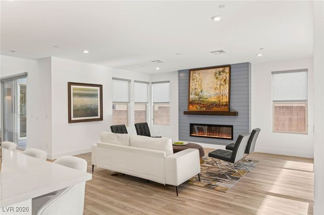 1989 Regal Bluff Drive, Henderson, NV 89052