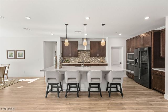 1989 Regal Bluff Drive, Henderson, NV 89052