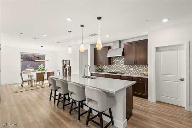 1989 Regal Bluff Drive, Henderson, NV 89052