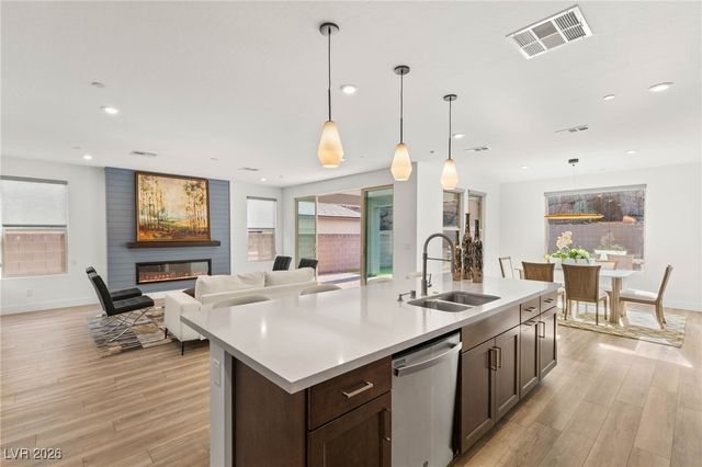 1989 Regal Bluff Drive, Henderson, NV 89052