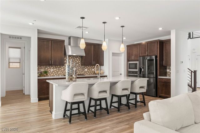 1989 Regal Bluff Drive, Henderson, NV 89052