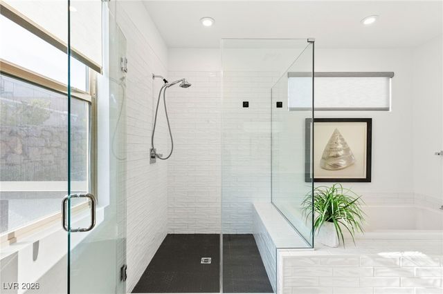 1989 Regal Bluff Drive, Henderson, NV 89052