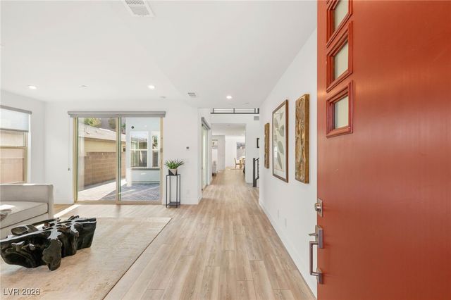 1989 Regal Bluff Drive, Henderson, NV 89052