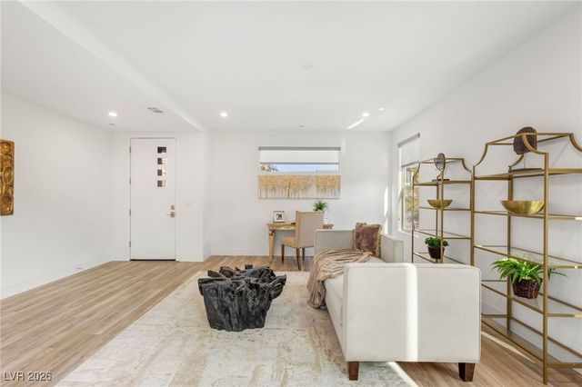 1989 Regal Bluff Drive, Henderson, NV 89052