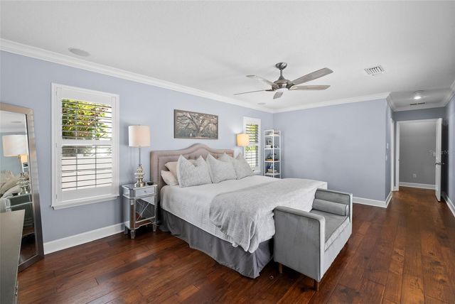 4002 W KENSINGTON AVENUE, Tampa, FL 33629