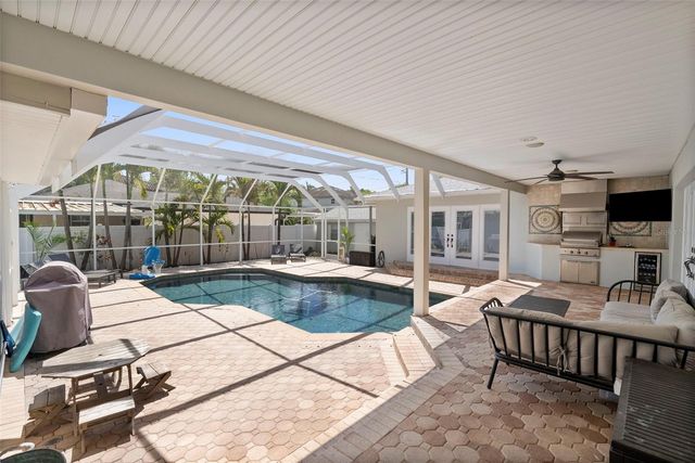 4002 W KENSINGTON AVENUE, Tampa, FL 33629