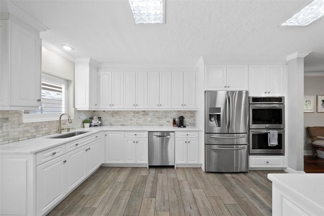 4002 W KENSINGTON AVENUE, Tampa, FL 33629