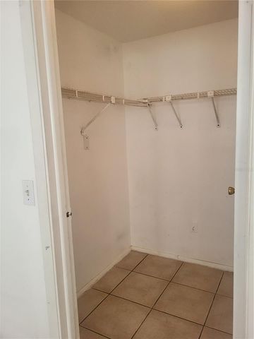 140 HUNTER LAKE DRIVE F, Oldsmar, FL 34677