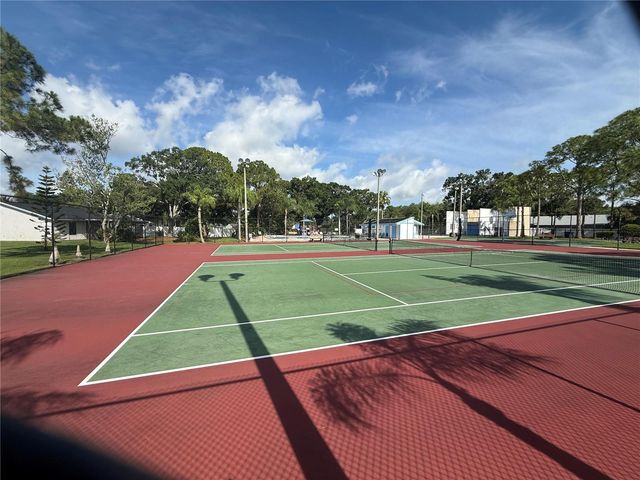 140 HUNTER LAKE DRIVE F, Oldsmar, FL 34677