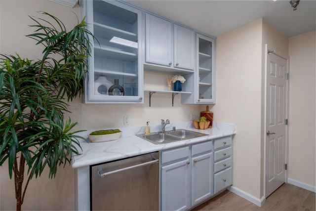880 E Fremont Avenue 203, Sunnyvale, CA 94087