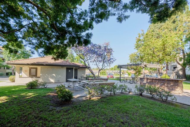 880 E Fremont Avenue 203, Sunnyvale, CA 94087