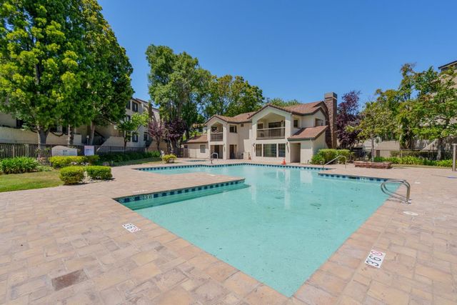 880 E Fremont Avenue 203, Sunnyvale, CA 94087