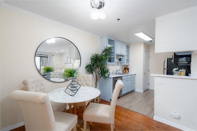 880 E Fremont Avenue 203, Sunnyvale, CA 94087