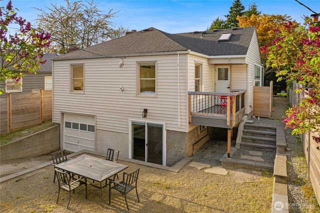 1273 NE 69th Street, Seattle, WA 98115