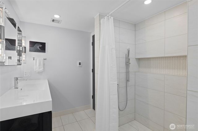 1273 NE 69th Street, Seattle, WA 98115