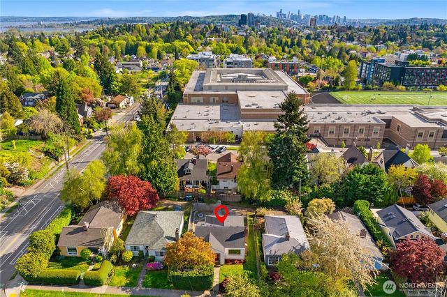 1273 NE 69th Street, Seattle, WA 98115