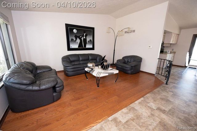 14284 Balmoral Street, Riverview, MI 48193