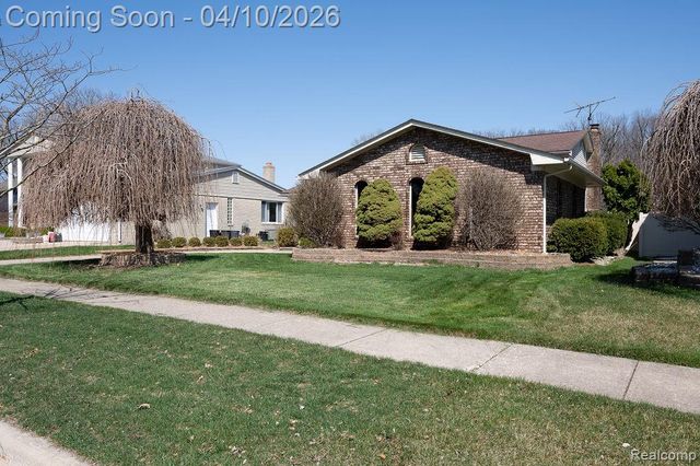 14284 Balmoral Street, Riverview, MI 48193