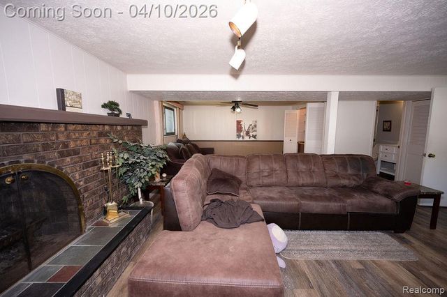 14284 Balmoral Street, Riverview, MI 48193