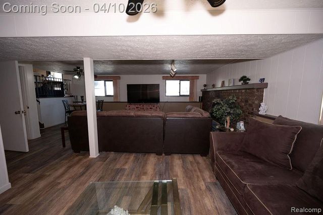 14284 Balmoral Street, Riverview, MI 48193