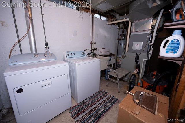 14284 Balmoral Street, Riverview, MI 48193