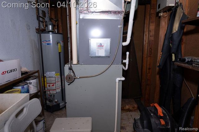 14284 Balmoral Street, Riverview, MI 48193