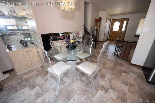 14284 Balmoral Street, Riverview, MI 48193