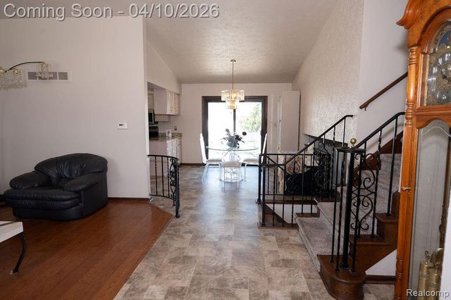 14284 Balmoral Street, Riverview, MI 48193
