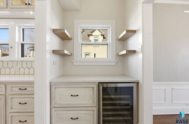 1315 S Main Ave Avenue, Sioux Falls, SD 57105