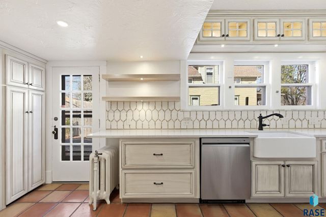 1315 S Main Ave Avenue, Sioux Falls, SD 57105